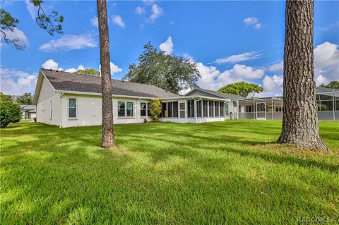 Exterior - 2376 Bent Pine Ct, Spring Hill, FL 34606 photo 9 of 16