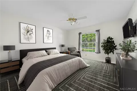 Bedroom - 2376 Bent Pine Ct, Spring Hill, FL 34606 photo 4 of 5