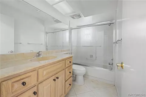 Bath - 2376 Bent Pine Ct, Spring Hill, FL 34606 photo 1 of 2