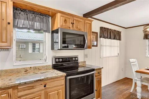 Kitchen - 2489 N Lakefront Dr, Hernando, FL 34442 photo 6 of 8