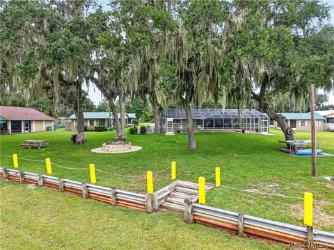 Exterior - 2489 N Lakefront Dr, Hernando, FL 34442 photo 4 of 36