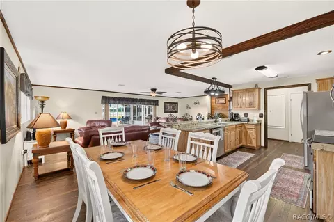 Dining - 2489 N Lakefront Dr, Hernando, FL 34442 photo 2 of 3