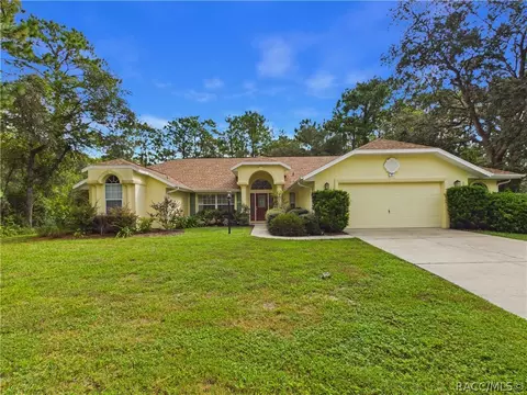17 Sweetgum Ct N, Homosassa, FL 34446