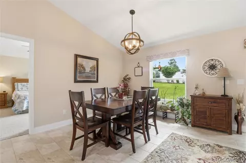 Dining - 567 W Runyon Loop, Beverly Hills, FL 34465 photo 1 of 2