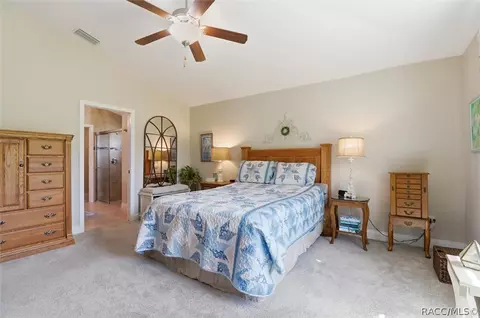 Bedroom - 567 W Runyon Loop, Beverly Hills, FL 34465 photo 2 of 3