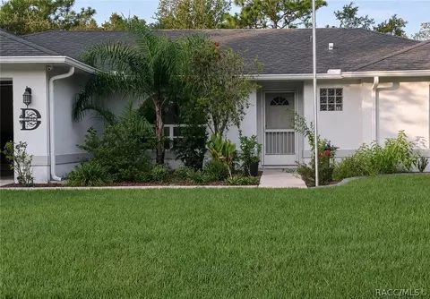 2854 W Castania Dr, Citrus Springs, FL 34434
