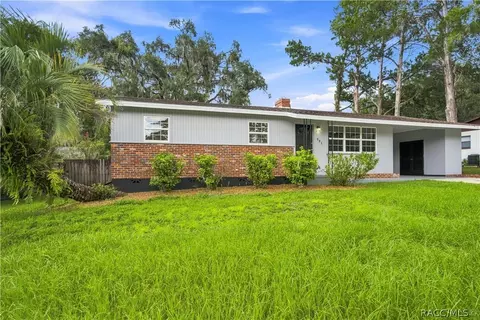 221 Alpine Cir, Brooksville, FL 34601