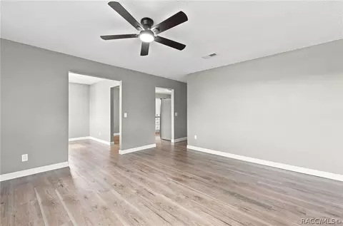 Living - 841 NW 7th St, Webster, FL 33597 photo 1 of 4