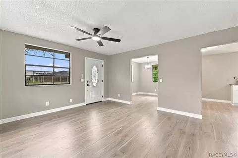Living - 841 NW 7th St, Webster, FL 33597 photo 4 of 4