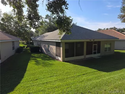 Exterior - 836 W Silver Meadow Loop, Hernando, FL 34442 photo 5 of 19