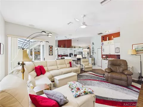 Living - 277 E Liberty St, Hernando, FL 34442 photo 1 of 5