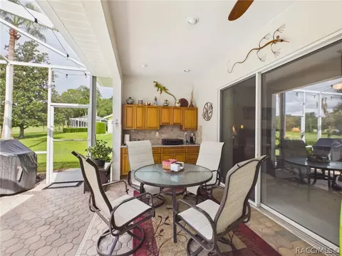 Exterior - 277 E Liberty St, Hernando, FL 34442 photo 8 of 27
