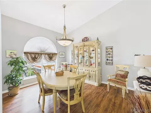 Dining - 277 E Liberty St, Hernando, FL 34442 photo 4 of 4