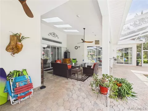 Exterior - 277 E Liberty St, Hernando, FL 34442 photo 12 of 27