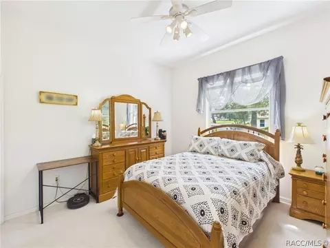 Bedroom - 277 E Liberty St, Hernando, FL 34442 photo 6 of 7