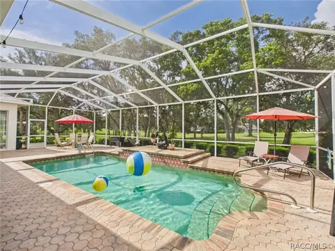 Exterior - 277 E Liberty St, Hernando, FL 34442 photo 9 of 27