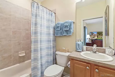Bath - 1706 W Spring Meadow Loop, Lecanto, FL 34461 photo 3 of 3