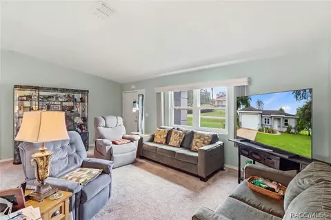 Living - 6262 SW 100th Loop, Ocala, FL 34476 photo 3 of 4