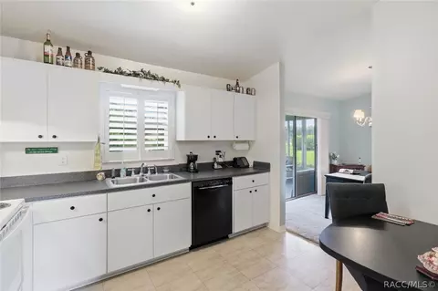 Kitchen - 6262 SW 100th Loop, Ocala, FL 34476 photo 4 of 4
