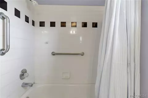 Bath - 6262 SW 100th Loop, Ocala, FL 34476 photo 4 of 4