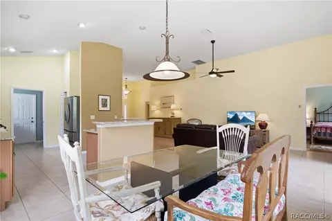 Dining - 1720 W Laurel Glen Path, Hernando, FL 34442 photo 5 of 7