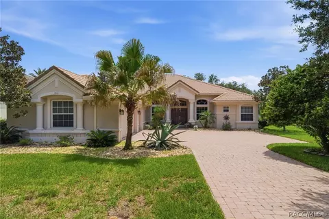 Exterior - 1041 W Beagle Run Loop, Hernando, FL 34442 photo 4 of 15
