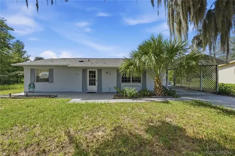 2360 W Eric Dr, Citrus Springs, FL 34434