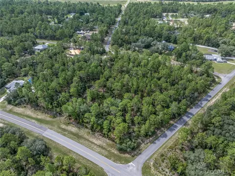 7293 N Windbrook Dr, Citrus Springs, FL 34433