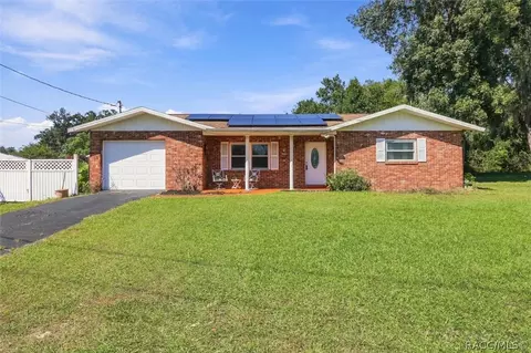 8813 E Devonshire Rd, Inverness, FL 34450