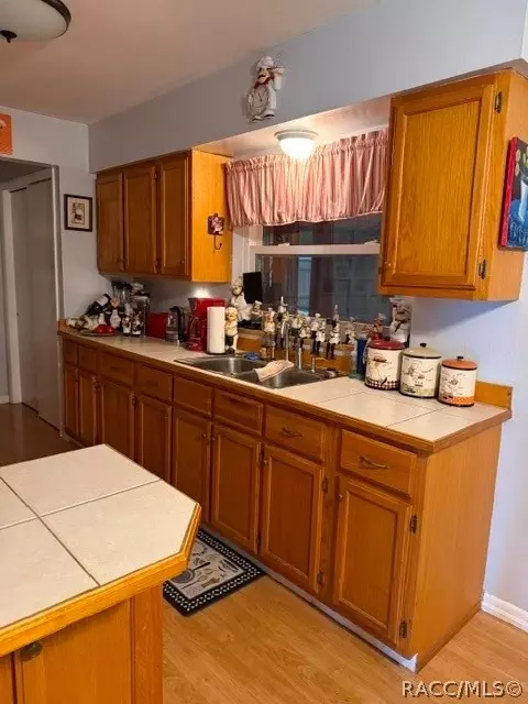 Kitchen - 8813 E Devonshire Rd, Inverness, FL 34450 photo 1 of 2
