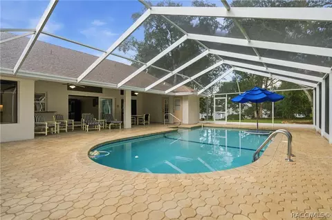 Exterior - 1610 E Westgate Ln, Hernando, FL 34442 photo 10 of 17
