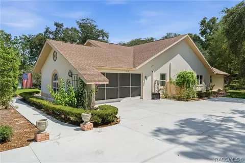 Exterior - 1610 E Westgate Ln, Hernando, FL 34442 photo 2 of 17