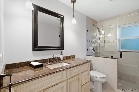 Bath - 1610 E Westgate Ln, Hernando, FL 34442 photo 5 of 5