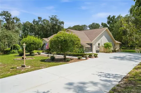 Exterior - 1610 E Westgate Ln, Hernando, FL 34442 photo 11 of 17