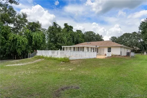 Exterior - 1294 E Cleveland St, Hernando, FL 34442 photo 10 of 14