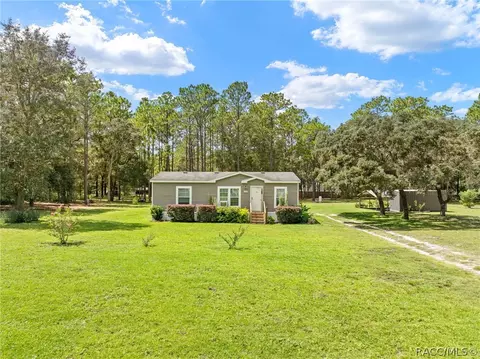 460 S Ponder Ave, Lecanto, FL 34461