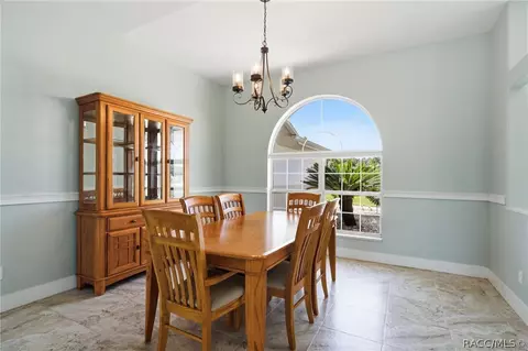 Dining - 345 E Samuel Ct, Hernando, FL 34442 photo 1 of 2