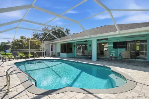 Exterior - 345 E Samuel Ct, Hernando, FL 34442 photo 11 of 16
