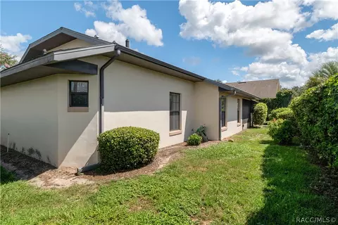 Exterior - 3968 E Arbor Lakes Dr, Hernando, FL 34442 photo 7 of 17