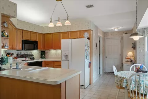 Kitchen - 3968 E Arbor Lakes Dr, Hernando, FL 34442 photo 1 of 4