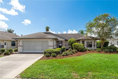Exterior - 3968 E Arbor Lakes Dr, Hernando, FL 34442 photo 9 of 17