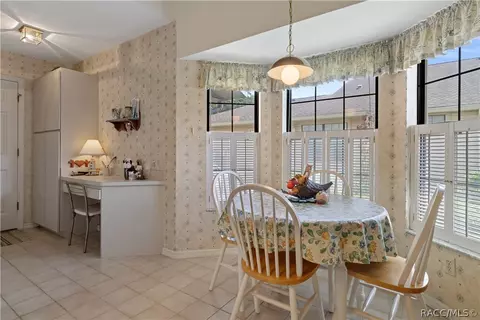 Dining - 3968 E Arbor Lakes Dr, Hernando, FL 34442 photo 3 of 5