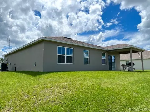 Exterior - 8247 W Eldron Pl, Dunnellon, FL 34434 photo 5 of 5