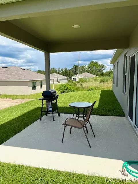 Exterior - 8247 W Eldron Pl, Dunnellon, FL 34434 photo 2 of 5