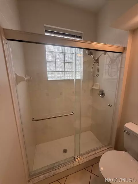 Bath - 51 W Doerr Path, Hernando, FL 34442 photo 4 of 4