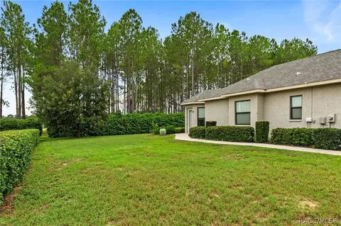 Exterior - 104 E Atlantic St, Hernando, FL 34442 photo 11 of 17