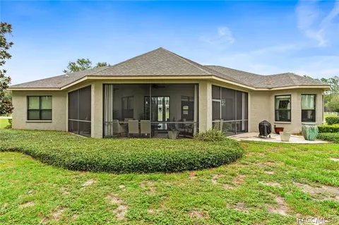 Exterior - 104 E Atlantic St, Hernando, FL 34442 photo 8 of 17