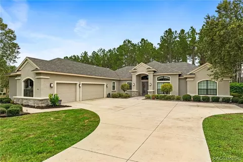 Exterior - 104 E Atlantic St, Hernando, FL 34442 photo 3 of 17