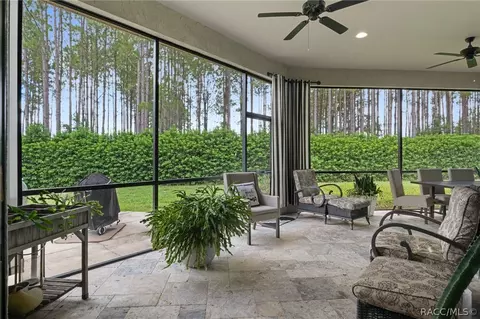 Exterior - 104 E Atlantic St, Hernando, FL 34442 photo 5 of 17