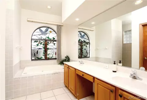 Bath - 779 W Mays Path, Hernando, FL 34442 photo 1 of 3